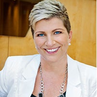  Fiona  Craig